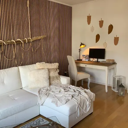 Wunderschoene Altbauwohnung In Toplage Biederitz Extérieur photo