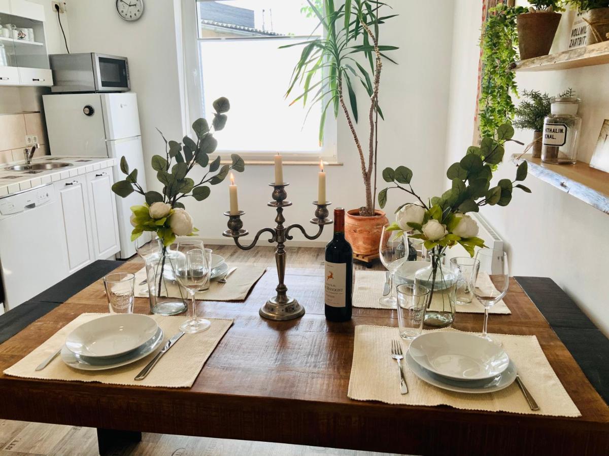 Wunderschoene Altbauwohnung In Toplage Appartement *